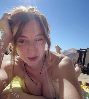 Honeybearwaifu Nude Leaked Photo #2