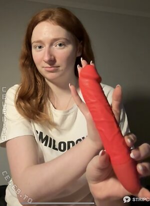 HoneyBunny18 More Nude Photos