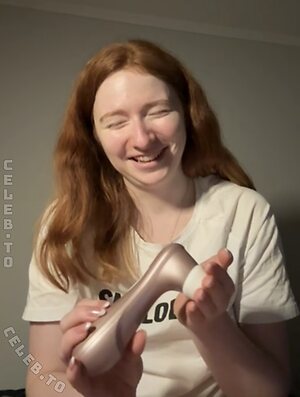 HoneyBunny18 Nude Photos