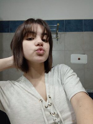 _honeymoongirl leaked photo #19