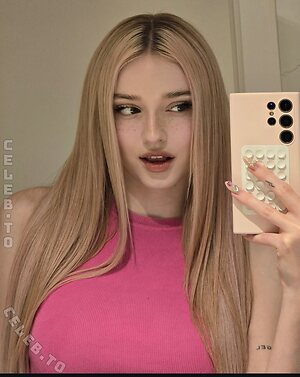 HoneyPuu Nude Leaked Photo #23