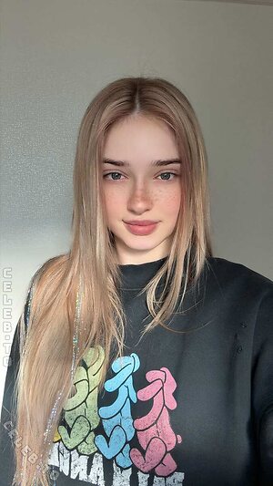 HoneyPuu Nude Leaked Photo #32