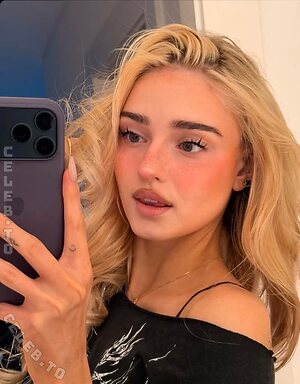 HoneyPuu Nude Leaked Photo #44