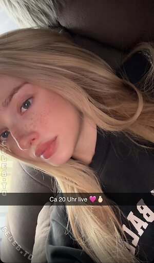 HoneyPuu Nude Leaked Photo #47