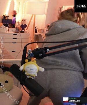 HoneyPuu Nude Leaked Photo #63