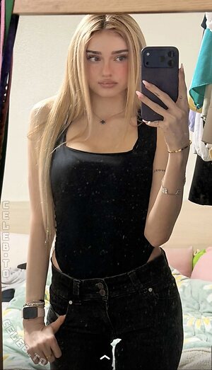 HoneyPuu Nude Leaked Photo #74