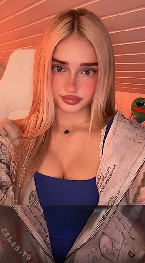 HoneyPuu photo