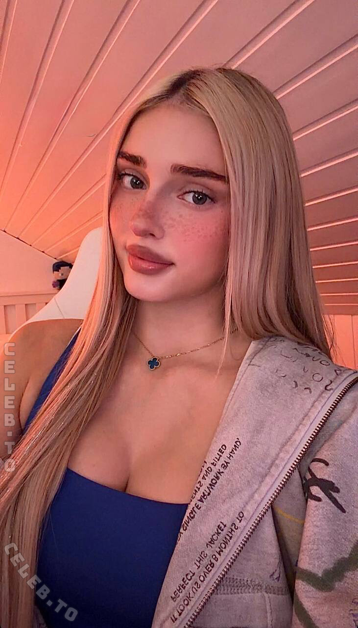 HoneyPuu photo