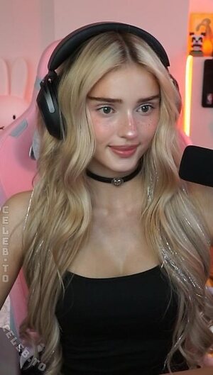HoneyPuu photo