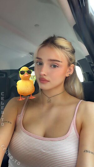 HoneyPuu photo