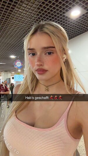 HoneyPuu photo