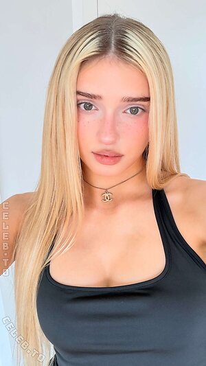 HoneyPuu photo