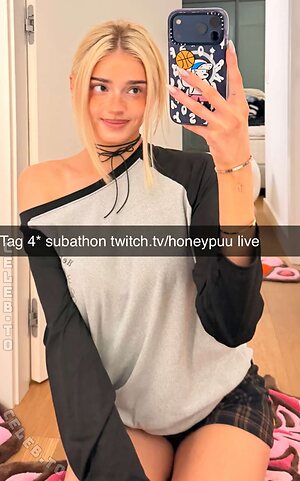 HoneyPuu leaked photo #280