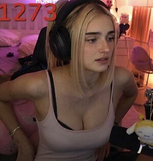 HoneyPuu leaked photo #302
