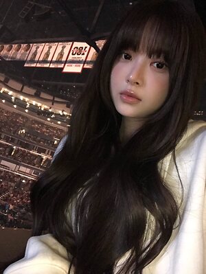 Hong Eunchae