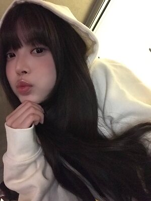 Hong Eunchae leaked photo #53