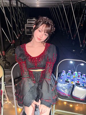 Hong Eunchae leaked photo #132