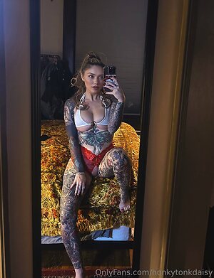 HonkyTonkDaisy leaked photo #11