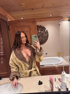 Hope Beel Nude Leaked Photo #30