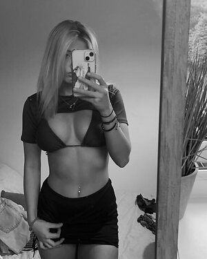 Hope Docherty leaked photo #3