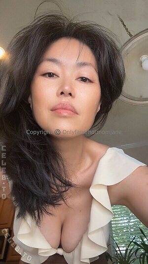 HotMomJane photo
