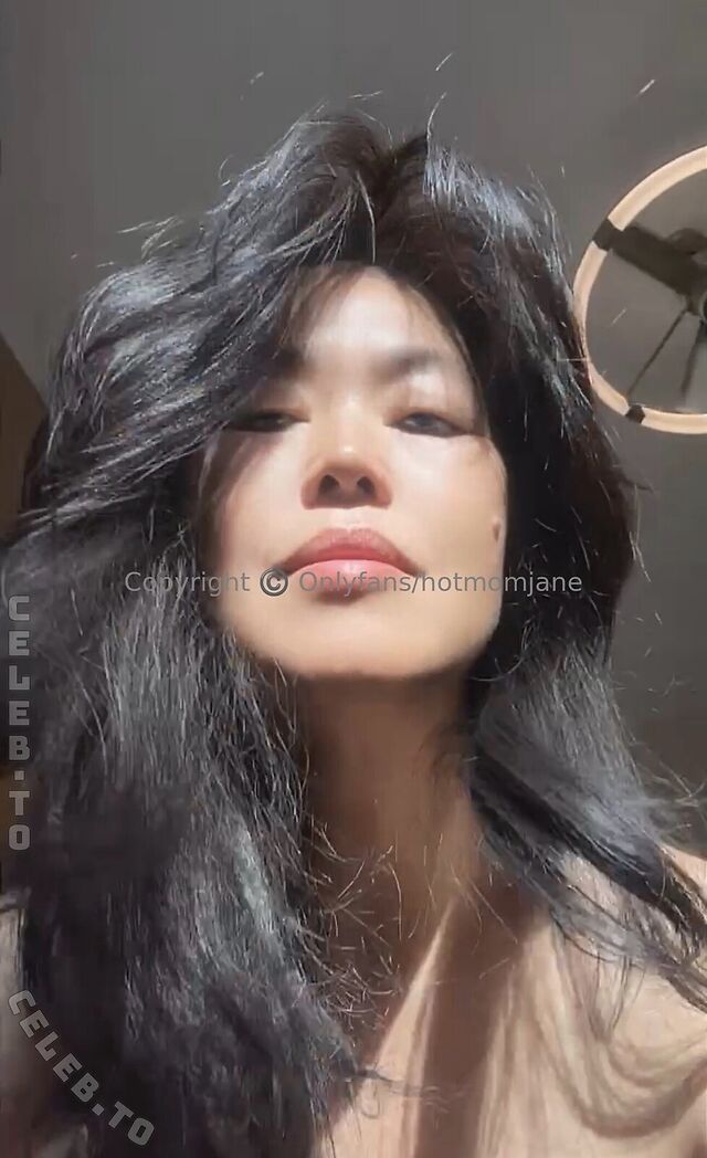 HotMomJane leaked photos