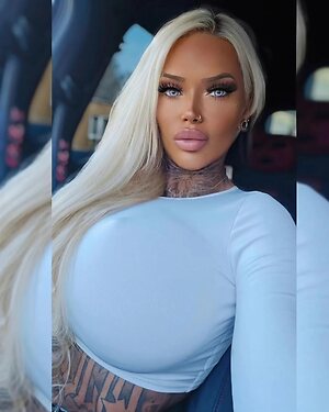 Huge Implants Nude Leaked Photo #27