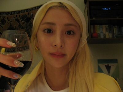 Huh Yunjin leaked photo #7