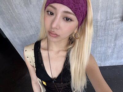 Huh Yunjin leaked photo #87
