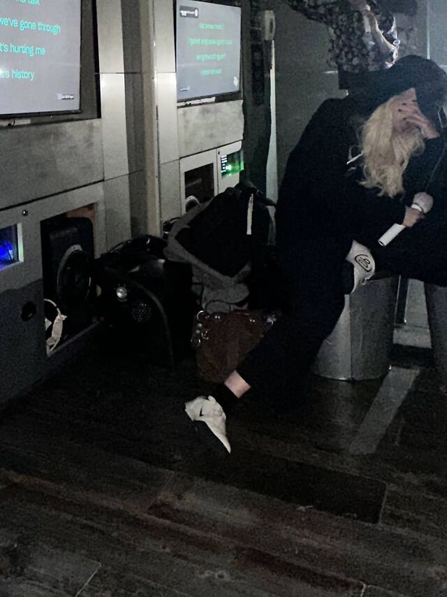 Huh Yunjin leaked photos