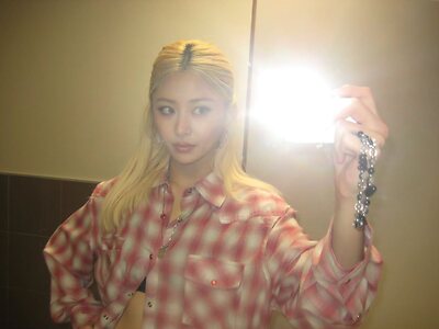 Huh Yunjin leaked photo #211