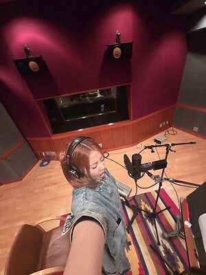 Huh Yunjin leaked photo #220