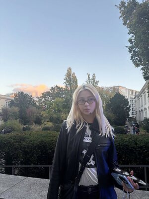 Huh Yunjin leaked photo #232