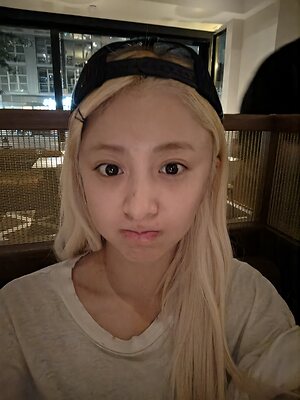 Huh Yunjin leaked photo #253