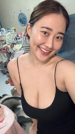 Huiyunxlena leaked photo #8