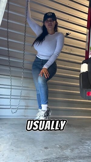 Humongous Tit Nude Leaked Photo #21