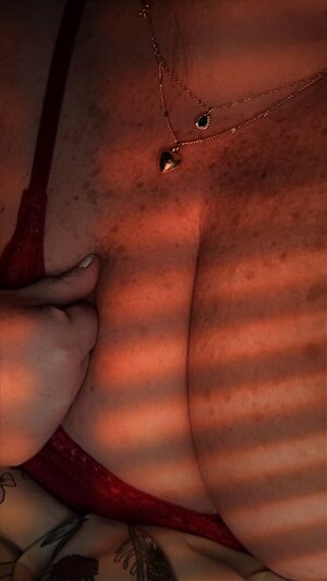 Hunny Bunny leaked photo #6