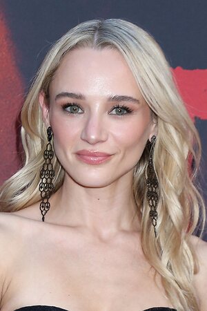 Hunter King leaked photo #25