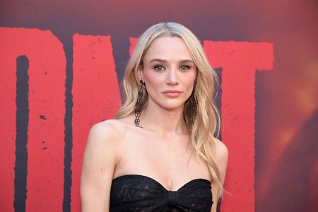 Hunter King leaked photo #37