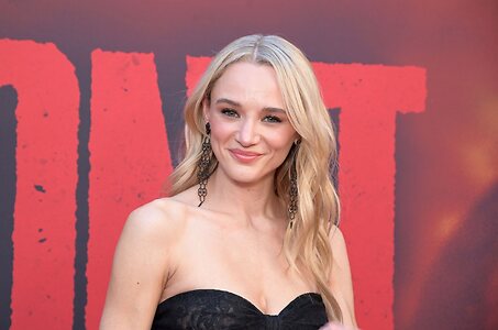 Hunter King leaked photo #45