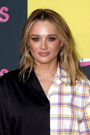 Hunter King leaked photo #100