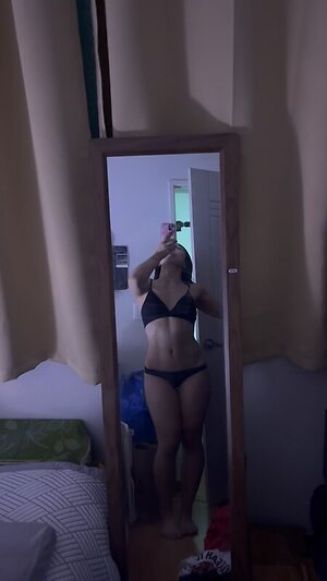 Hye Yun Song leaked photos
