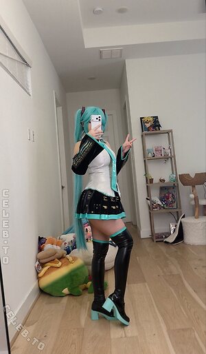 Hyoon Nude Leaked Photo #13