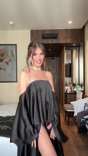 Iamcristinini Nude Leaked Photo #6