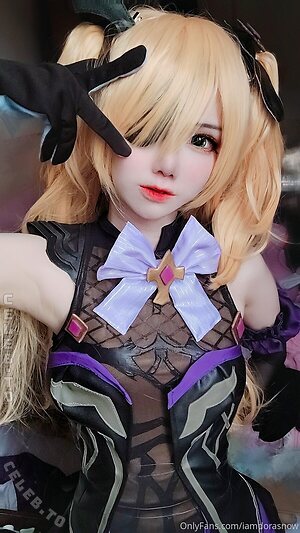 iamdorasnow Nude Leaked Photo #21