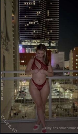 iammia1 Nude Leaked Photo #3