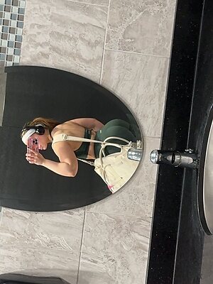 Iamyasmin.vargas leaked photo #7