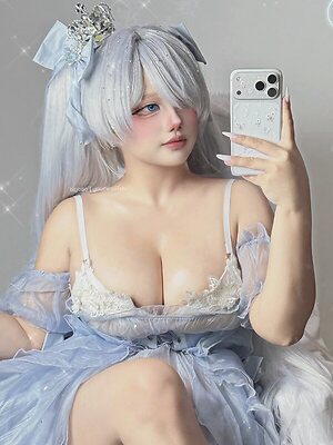 iamyourwaiffuu leaked photo #4