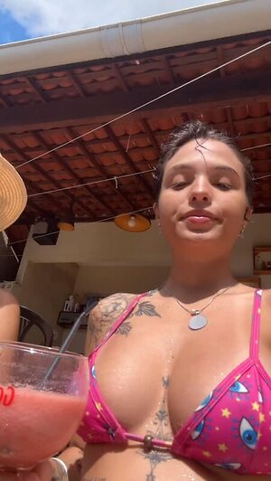 Iasmin Melo leaked photo #21
