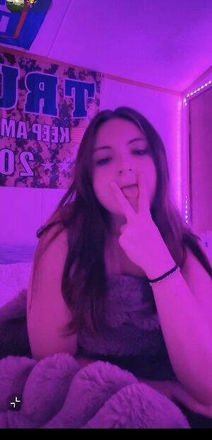 idrc__bro__ leaked photo #2